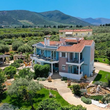 Beachfront Villa Samantha'S Paradise Kiveri Exterior photo