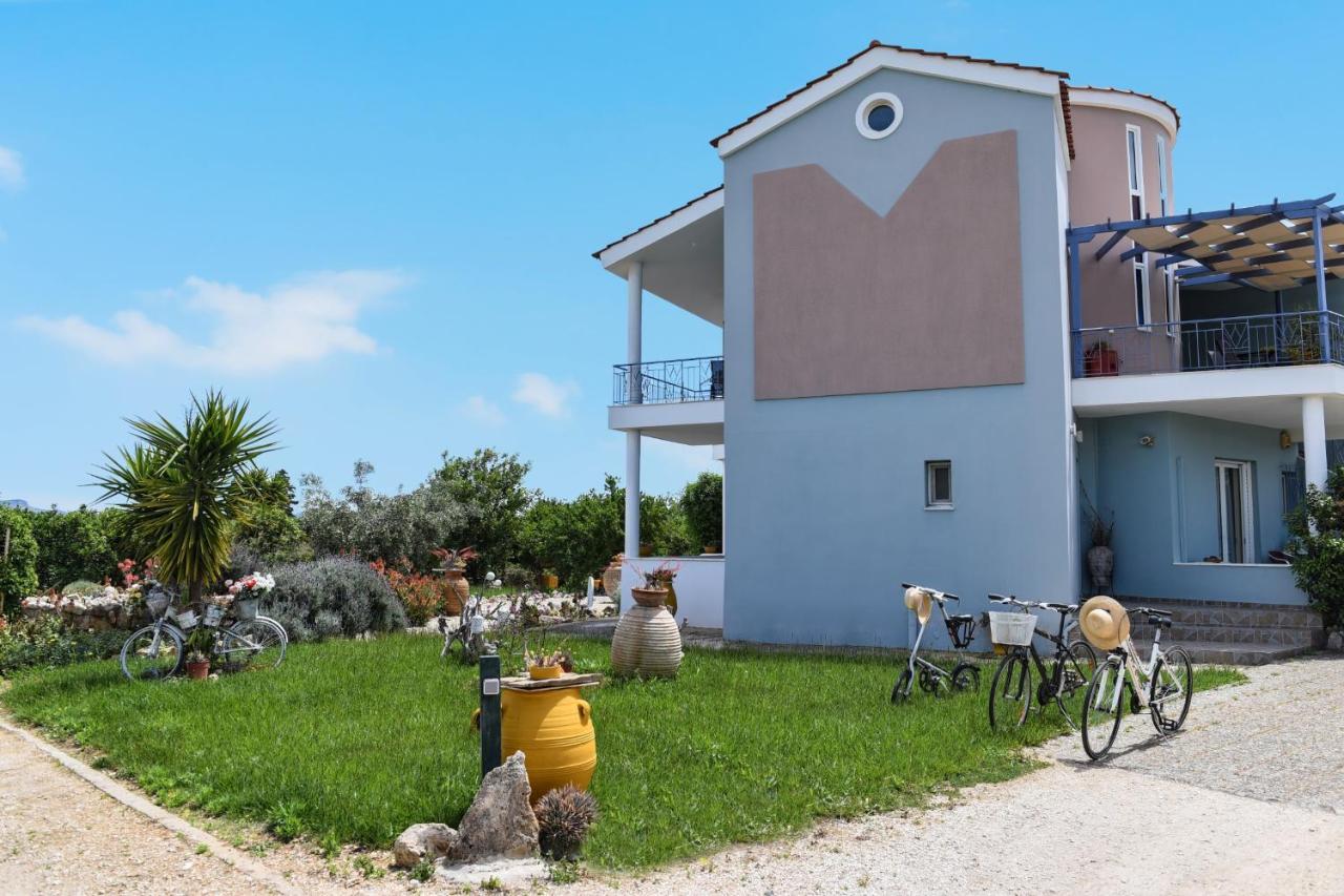 Beachfront Villa Samantha'S Paradise Kiveri Exterior photo